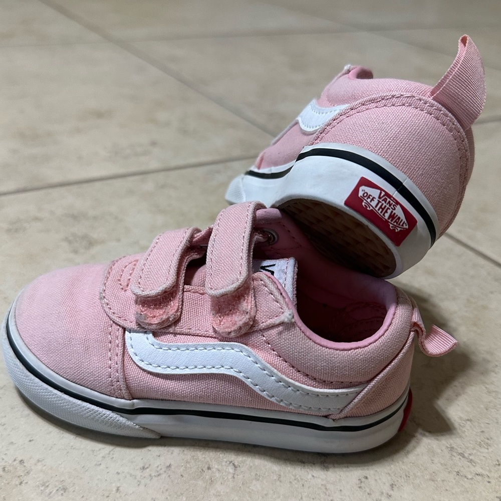 Vans Toddler Light Pink Velcro Sneakers